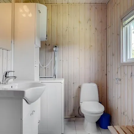 Mainart - 200m From The Sea By Interhome