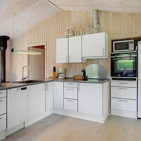 Holiday home Mainart - 200m From The Sea By Interhome